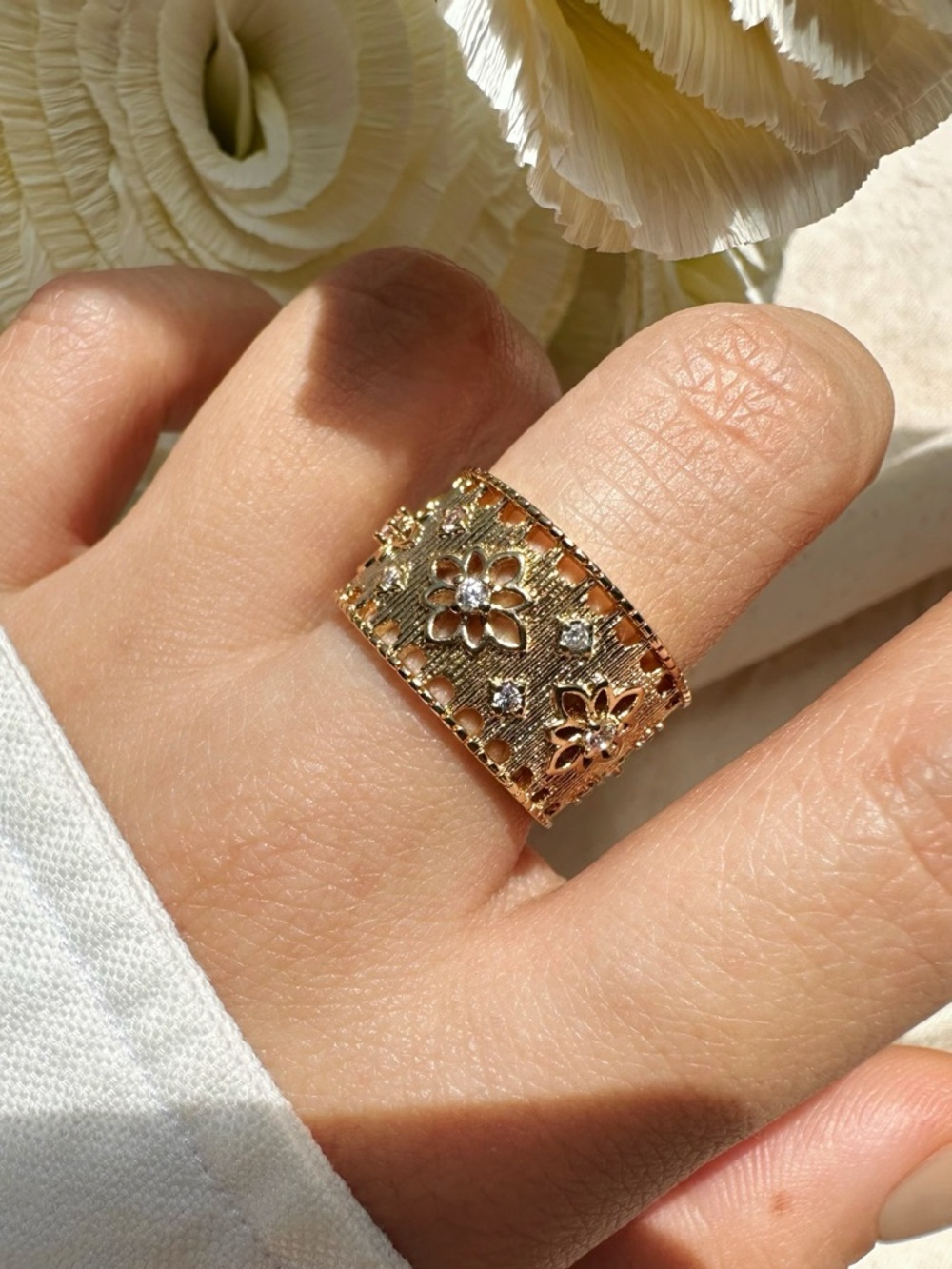 Floral Filigree Band Ring with Crystal Accents - Women Jewelry